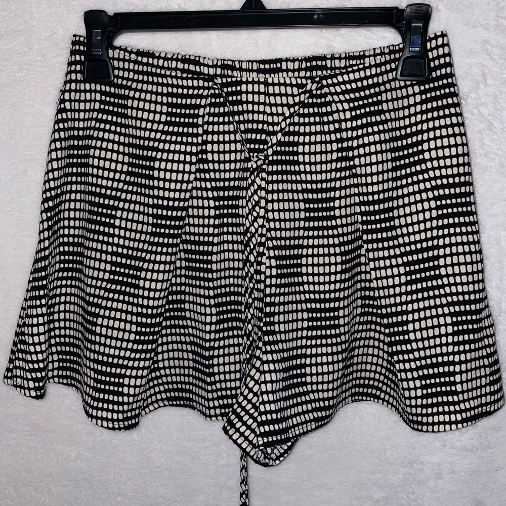 Forever 21 Patterned Flowy Shorts